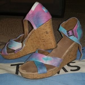 TOMS heels